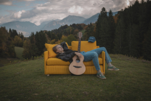 FABIENNE VELINA "Wohnzimmer" (FEM*JAM) 